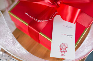 christmas-gift-red-bow