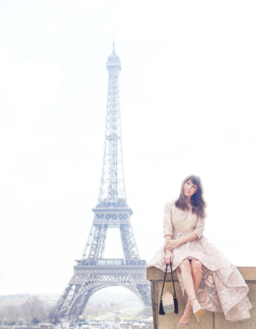 Eiffel-tower-pink-dress-blogger