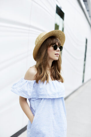 round-sunglasses-boater-hat