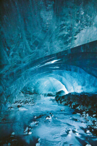 whistler-ice-caves-travel