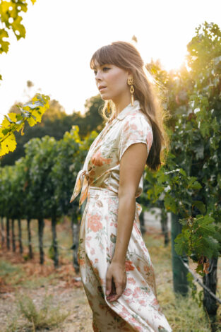 What to wear while wine tasting